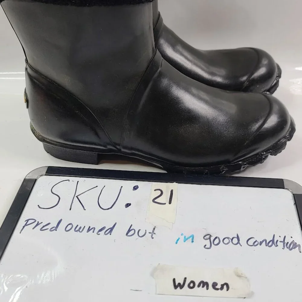 Bogs women black
